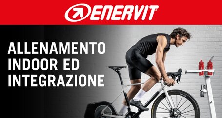 Integrazione sportiva nel ciclismo indoor con Enervit